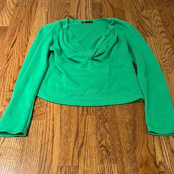 Zara Woman’s Green Sweater Size M - Picture 1 of 4